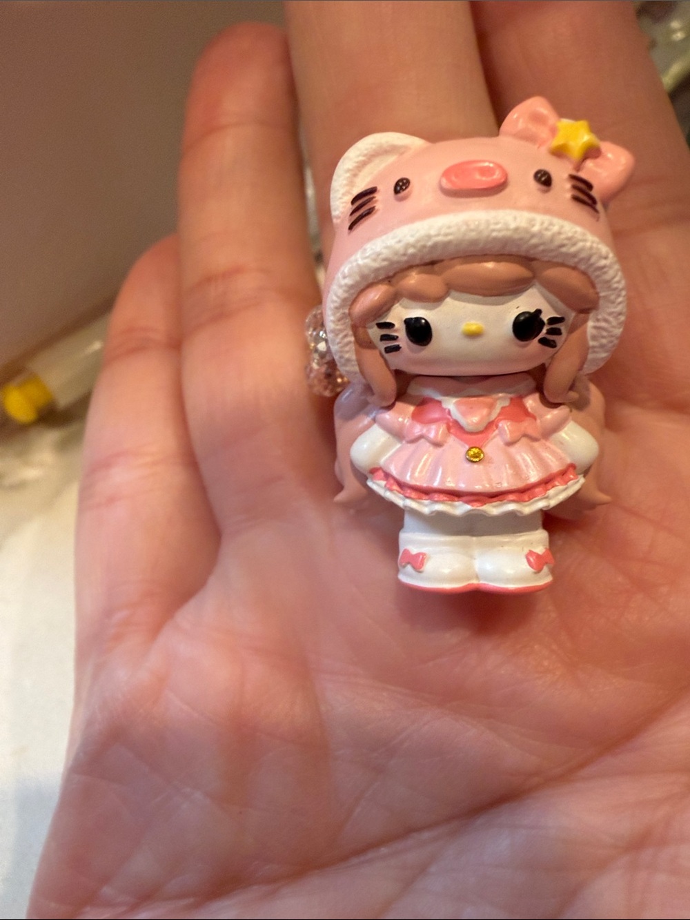 kitty ribg